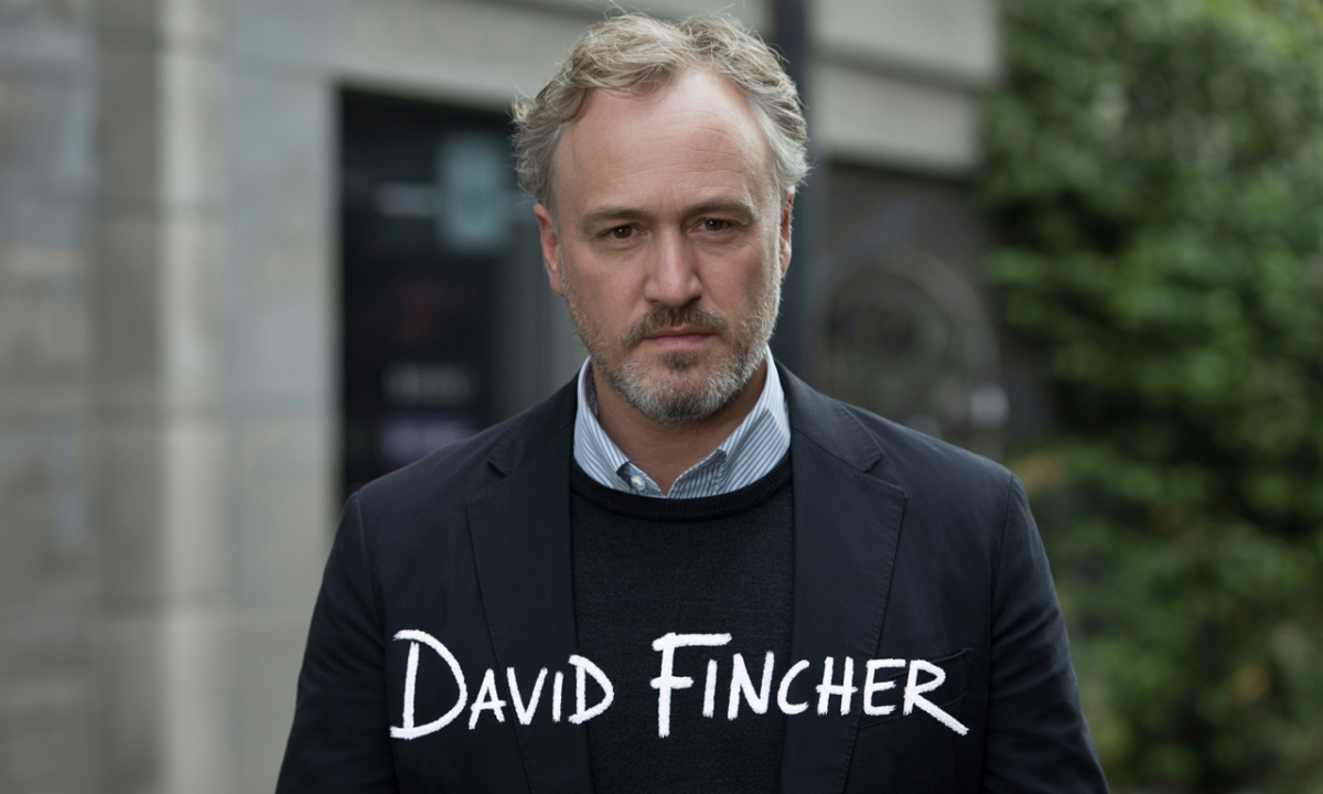 découvrez l'univers du réalisateur david fincher, maître du suspense et de la narration cinématographique, à travers ses films emblématiques et son style unique.