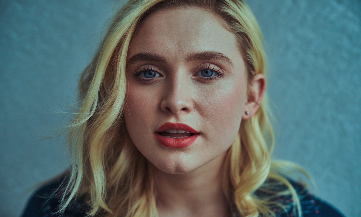 découvrez la carrière et la vie d'abigail breslin, actrice américaine reconnue pour ses rôles marquants au cinéma depuis son enfance.
