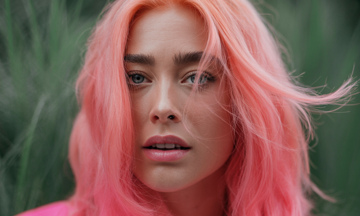 découvrez becky armstrong, une personnalité dynamique et inspirante, reconnue pour son expertise et son engagement dans son domaine.