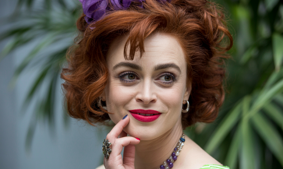 découvrez la carrière exceptionnelle d'helena bonham carter, actrice britannique renommée pour ses rôles emblématiques au cinéma et au théâtre.
