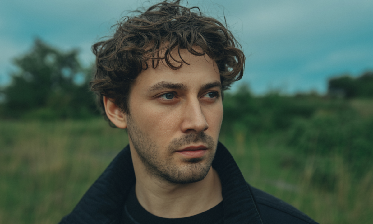 découvrez stéphane brizé, réalisateur et scénariste français renommé, connu pour ses fictions engagées et ses portraits réalistes.